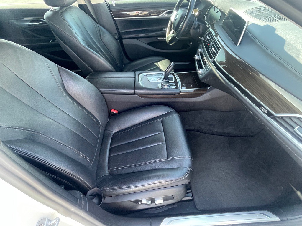 2018 BMW 7 Series Image 80