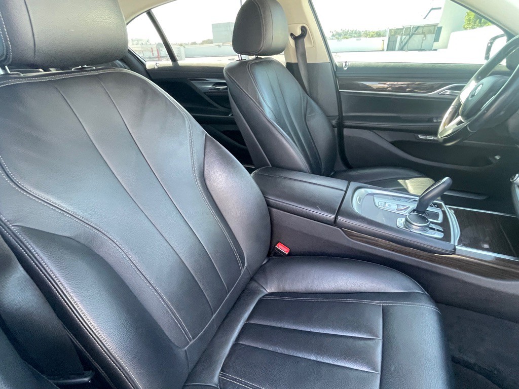 2018 BMW 7 Series Image 86