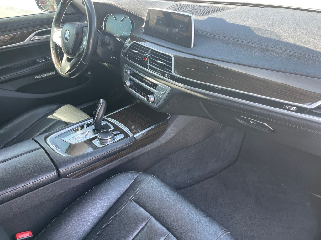 2018 BMW 7 Series Image 89