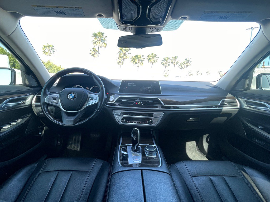 2018 BMW 7 Series Image 93