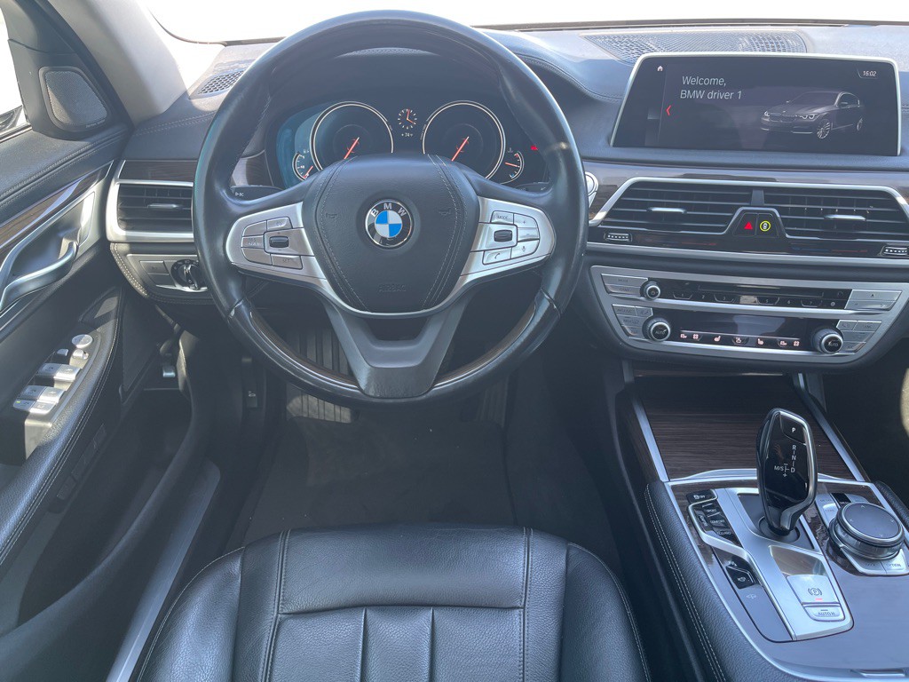 2018 BMW 7 Series Image 101