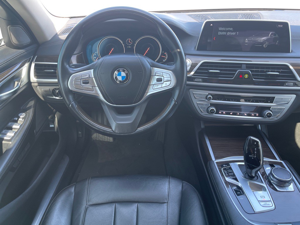 2018 BMW 7 Series Image 102
