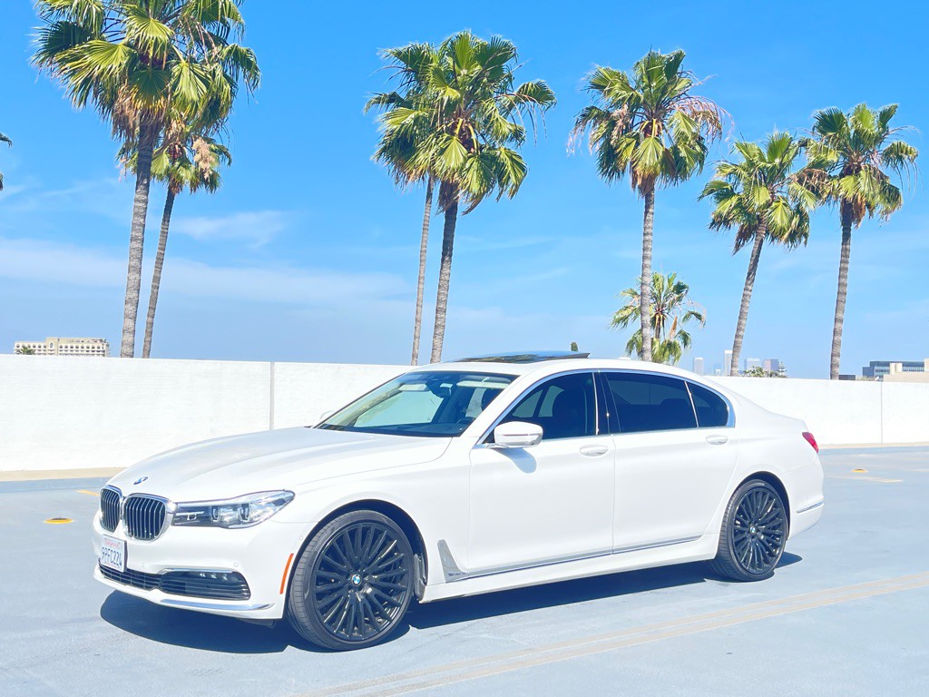 2018 BMW 7 Series Image 3