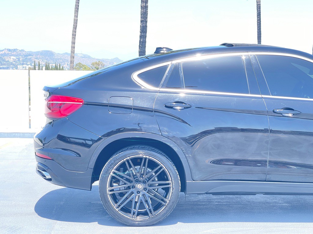 2018 BMW X6 Image 23