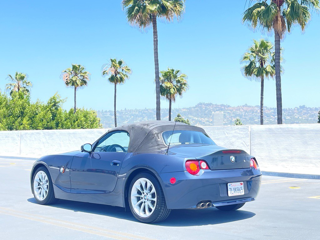 2004 BMW Z4 Image 3