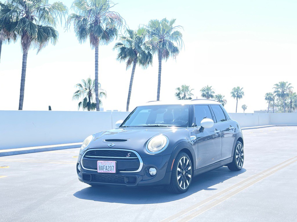 2017 MINI Cooper Image 4