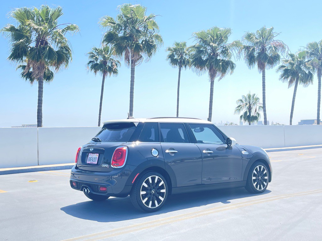 2017 MINI Cooper Image 6