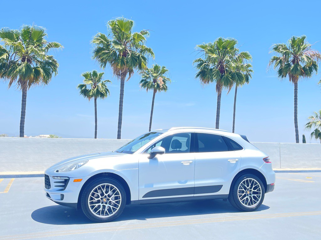 2017 Porsche Macan Image 14