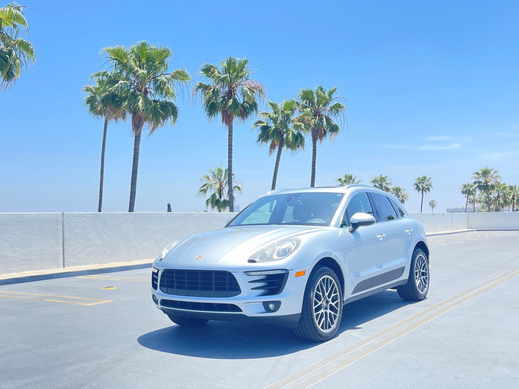 2017 Porsche Macan Image 16