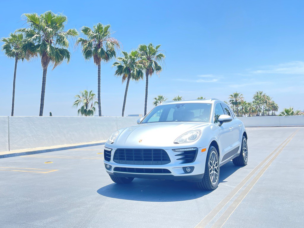 2017 Porsche Macan Image 17