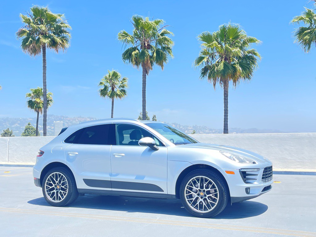 2017 Porsche Macan Image 27