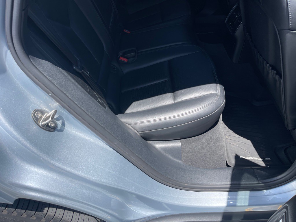 2017 Porsche Macan Image 64