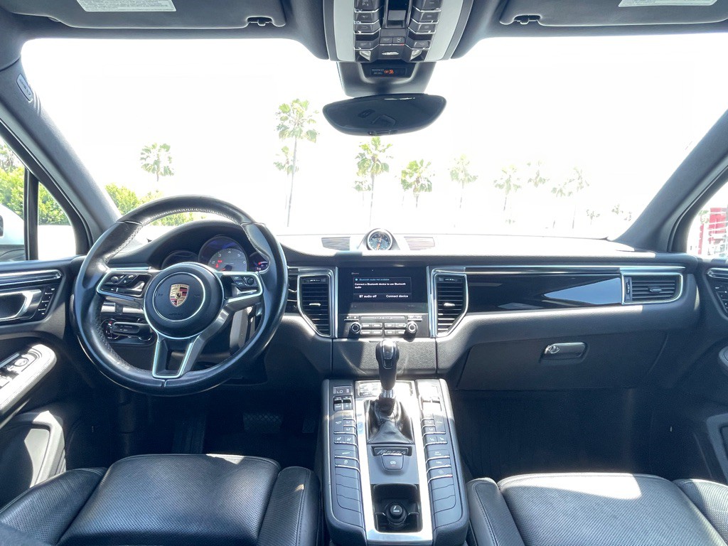 2017 Porsche Macan Image 87