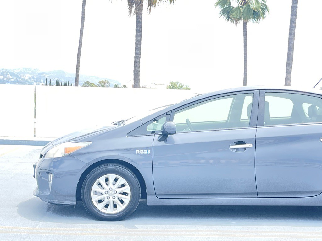 2013 Toyota Prius Image 7