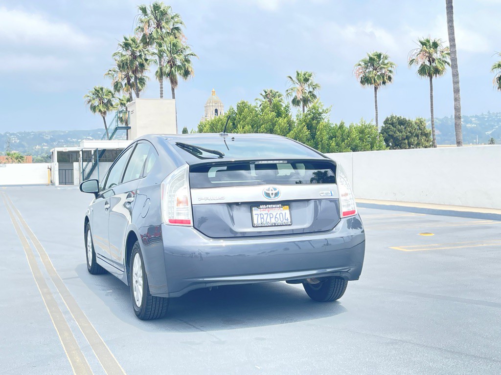 2013 Toyota Prius Image 8