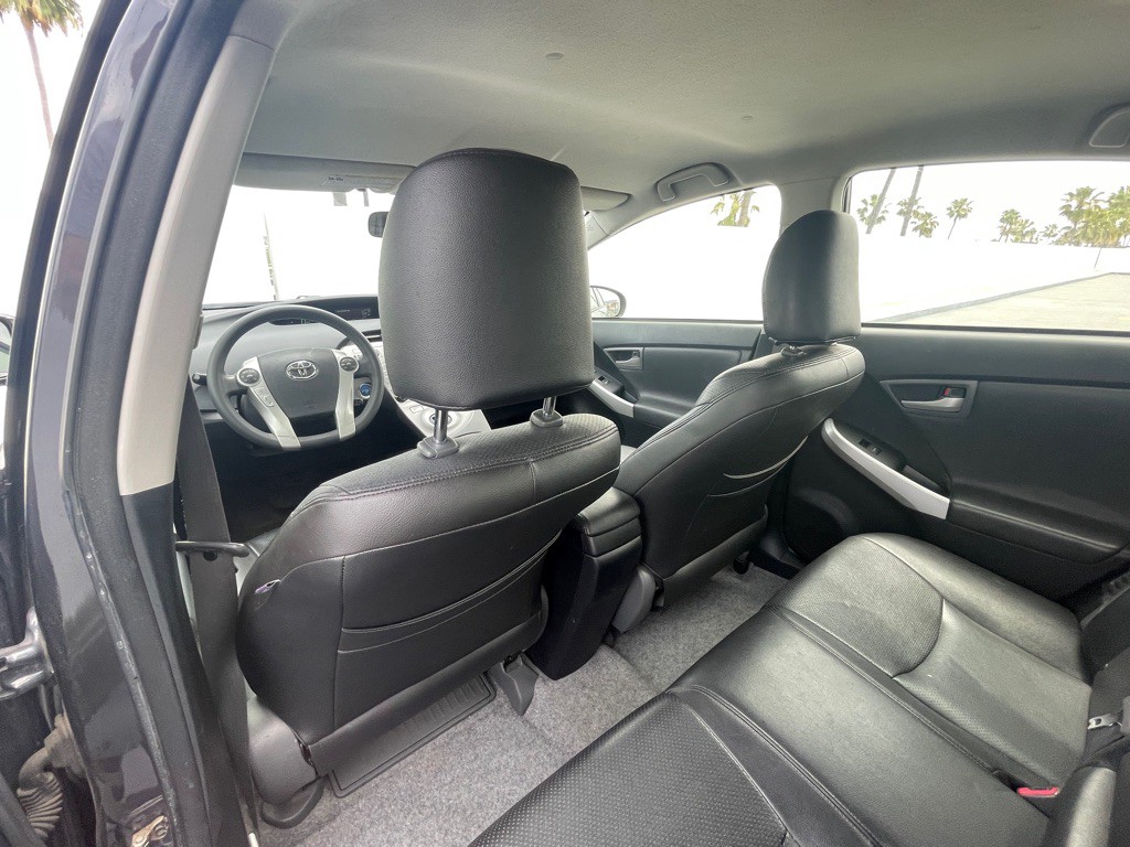 2013 Toyota Prius Image 56