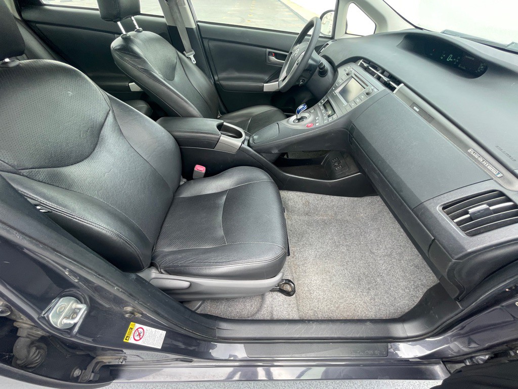 2013 Toyota Prius Image 74