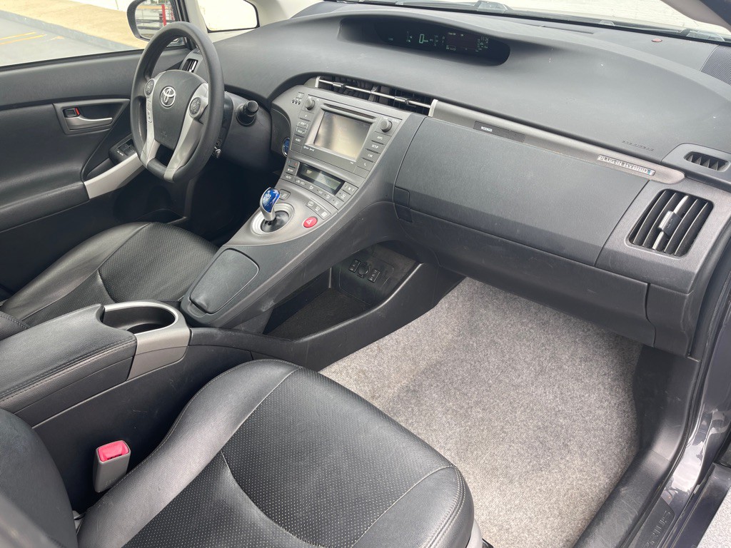 2013 Toyota Prius Image 84