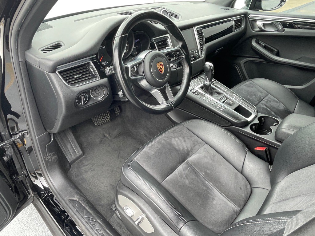 2018 Porsche Macan Image 5