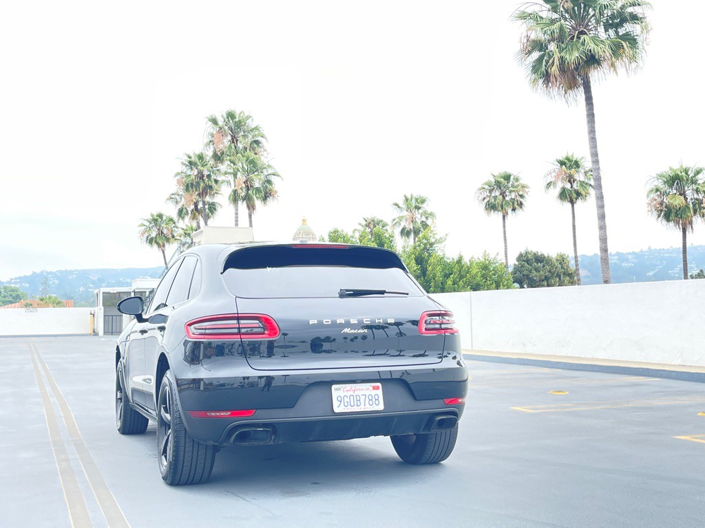 2018 Porsche Macan Image 8