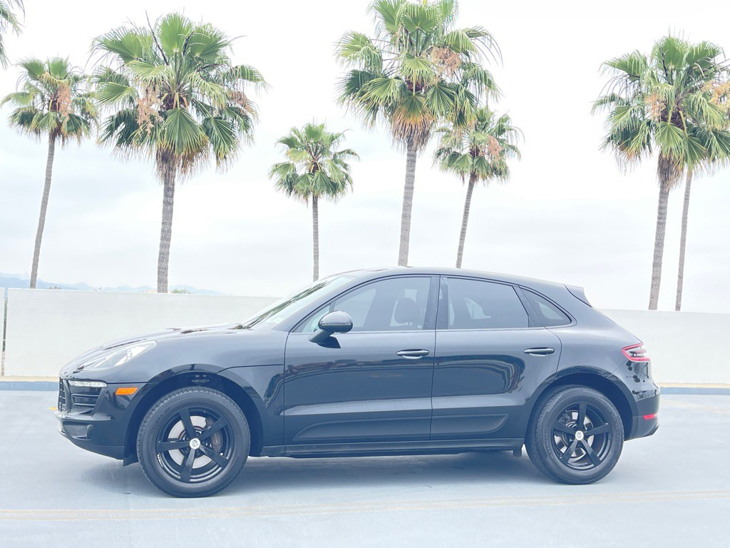 2018 Porsche Macan Image 14