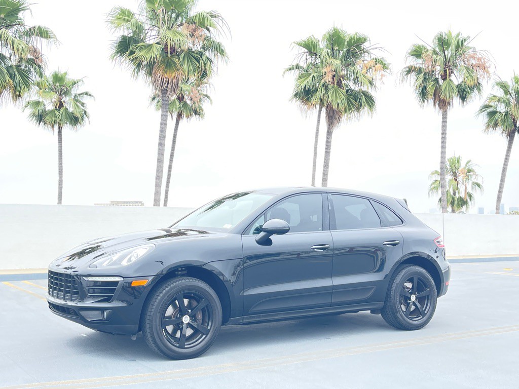 2018 Porsche Macan Image 15