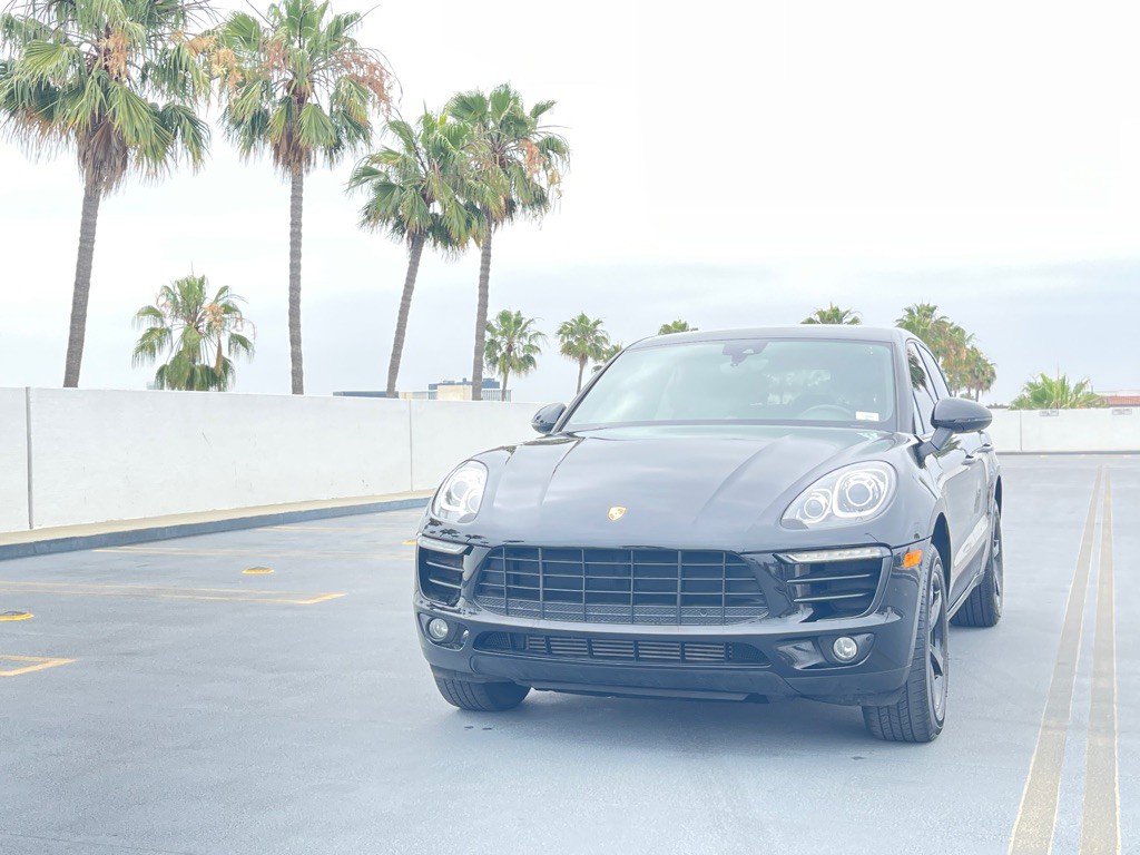 2018 Porsche Macan Image 17