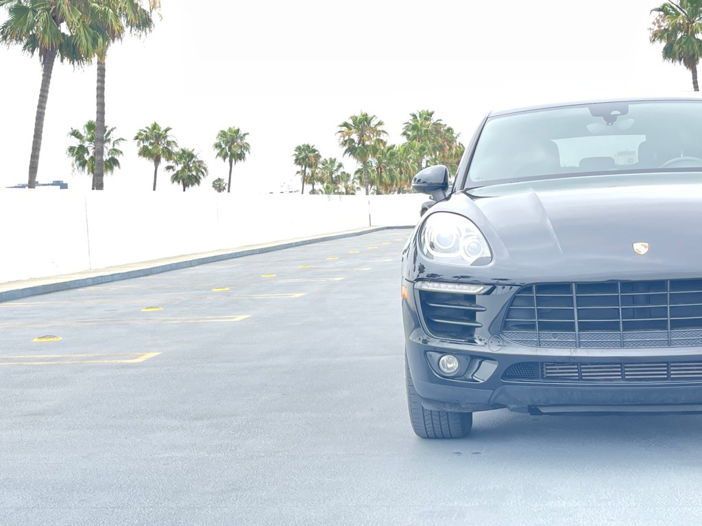 2018 Porsche Macan Image 18