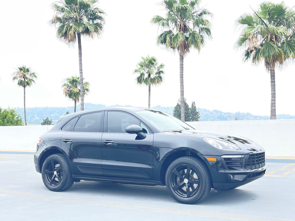 2018 Porsche Macan Image 27