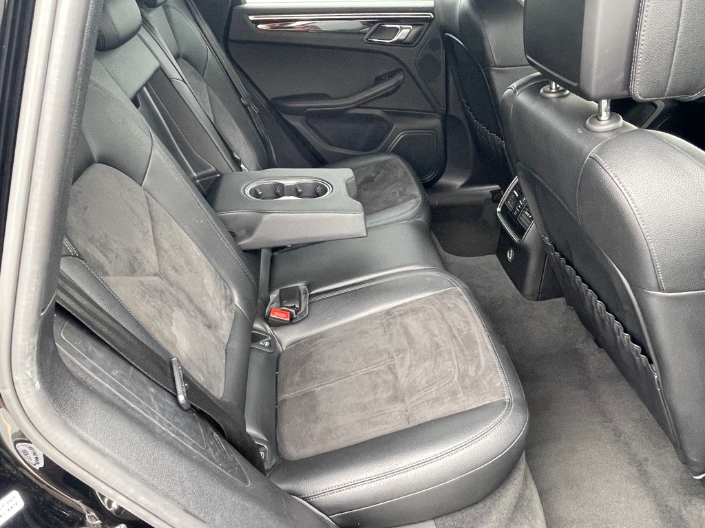 2018 Porsche Macan Image 61