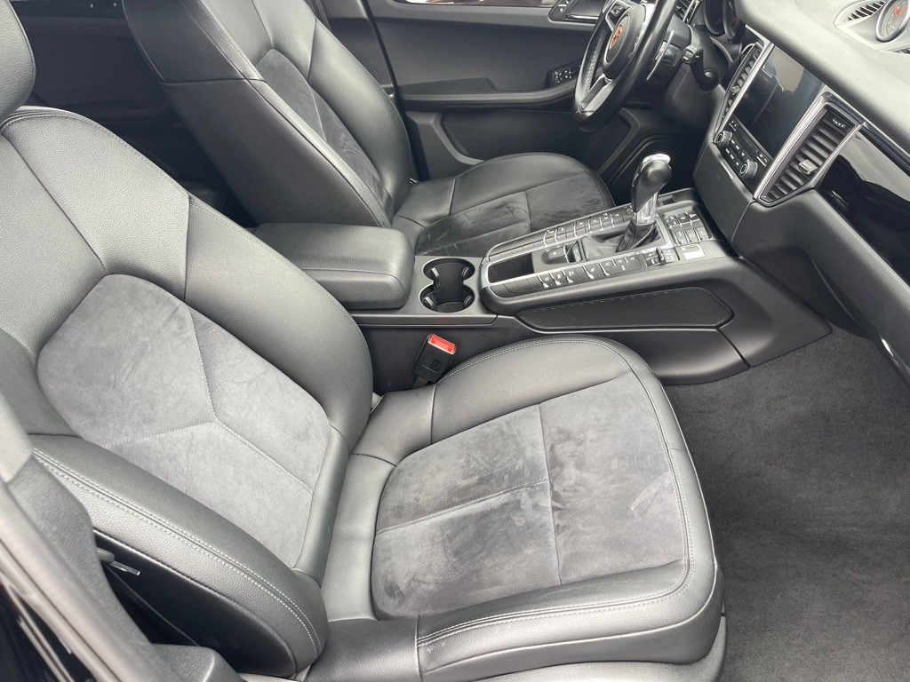 2018 Porsche Macan Image 73