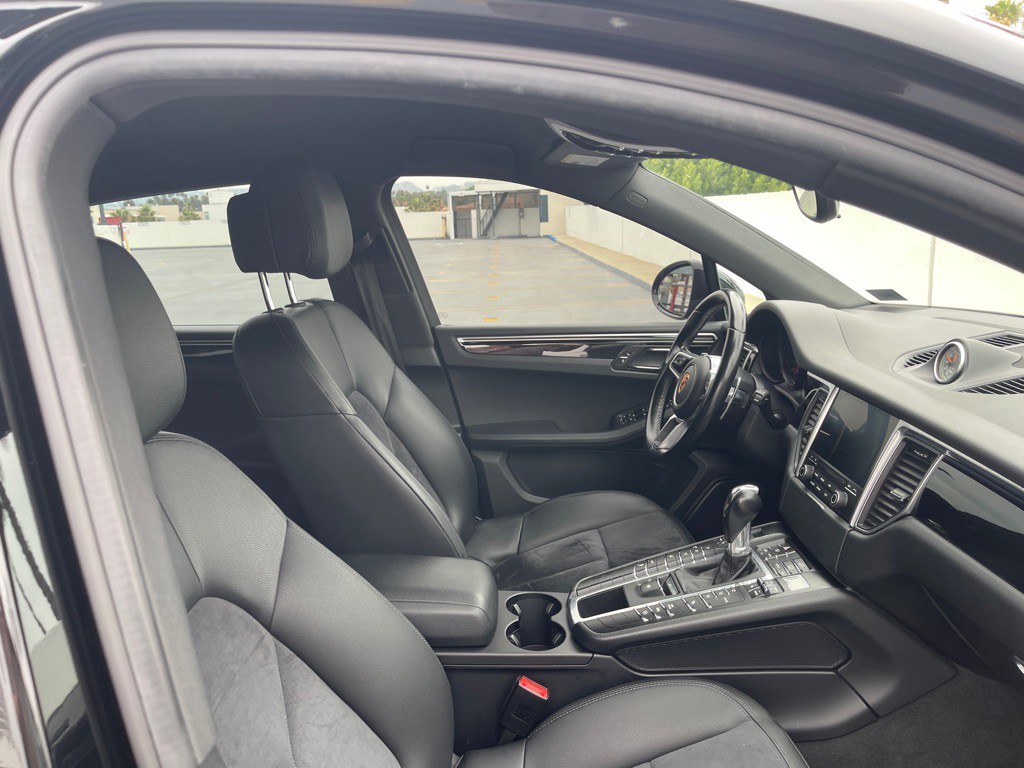 2018 Porsche Macan Image 78