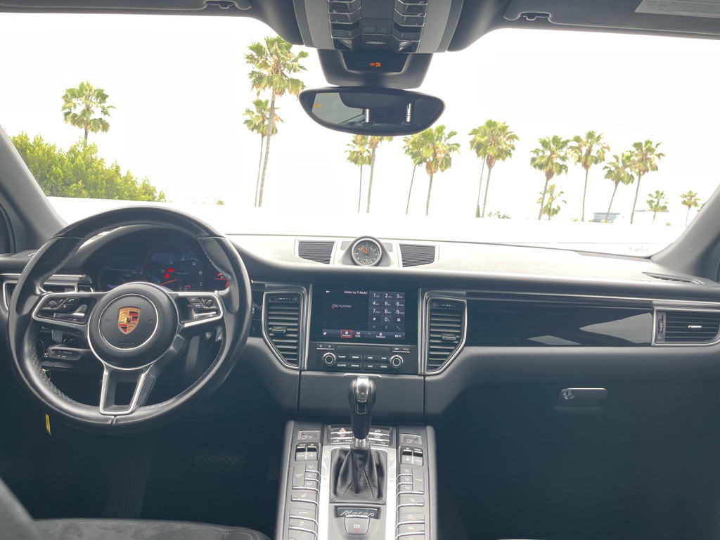 2018 Porsche Macan Image 85