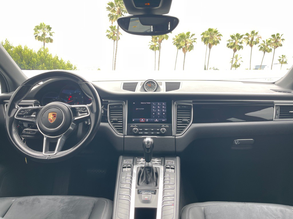 2018 Porsche Macan Image 86