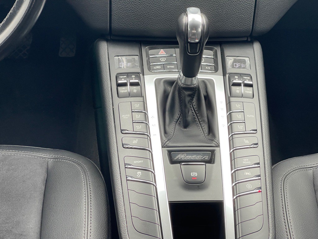 2018 Porsche Macan Image 87