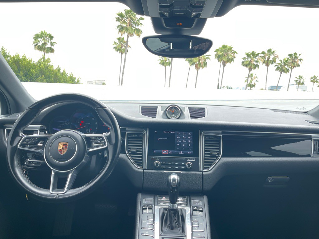 2018 Porsche Macan Image 93