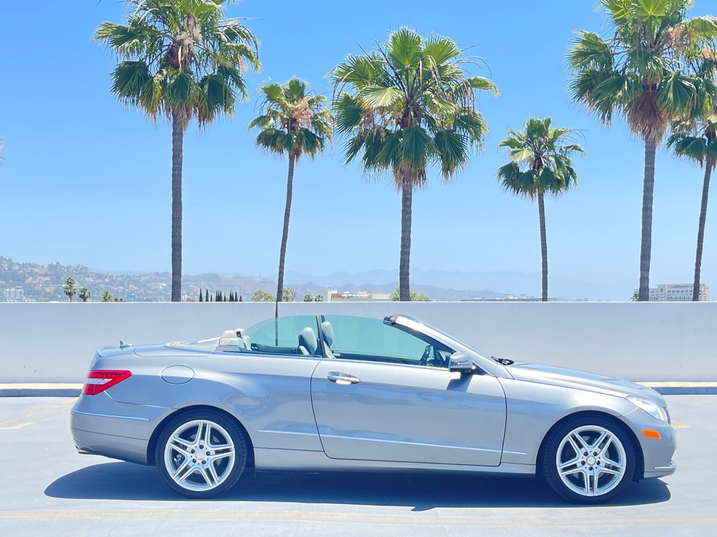 2011 Mercedes-Benz E-Class Image 4