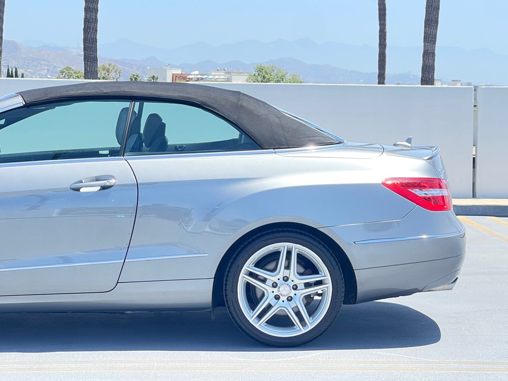 2011 Mercedes-Benz E-Class Image 7