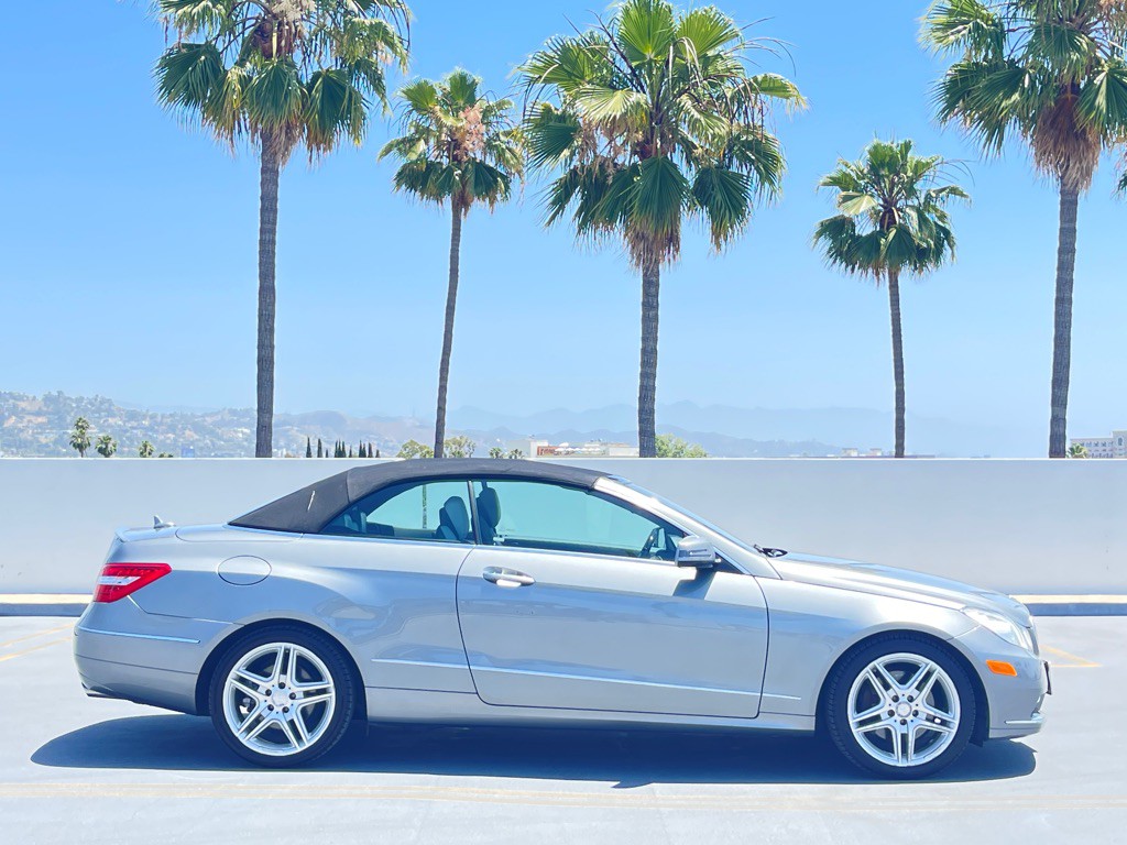 2011 Mercedes-Benz E-Class Image 23
