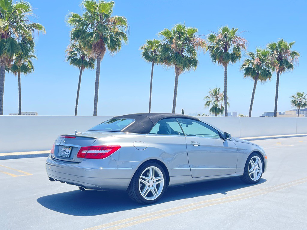 2011 Mercedes-Benz E-Class Image 34