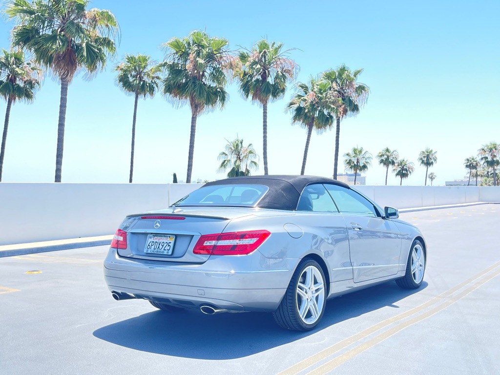 2011 Mercedes-Benz E-Class Image 35