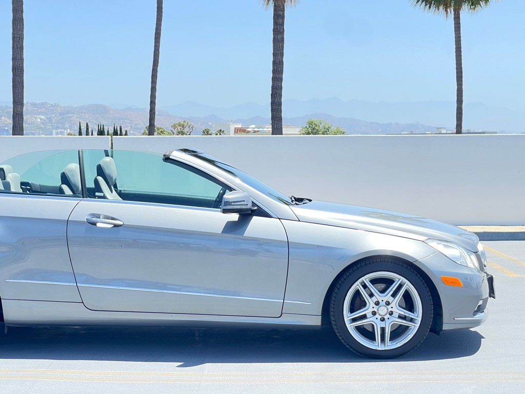 2011 Mercedes-Benz E-Class Image 41