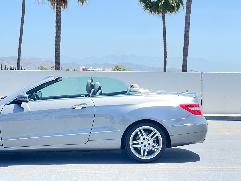 2011 Mercedes-Benz E-Class Image 56