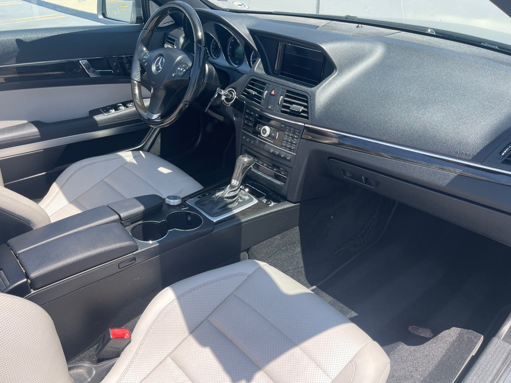 2011 Mercedes-Benz E-Class Image 95
