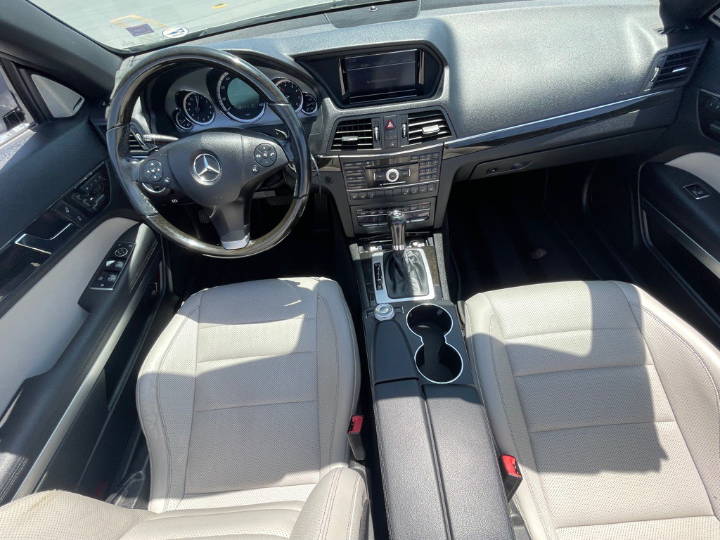 2011 Mercedes-Benz E-Class Image 105