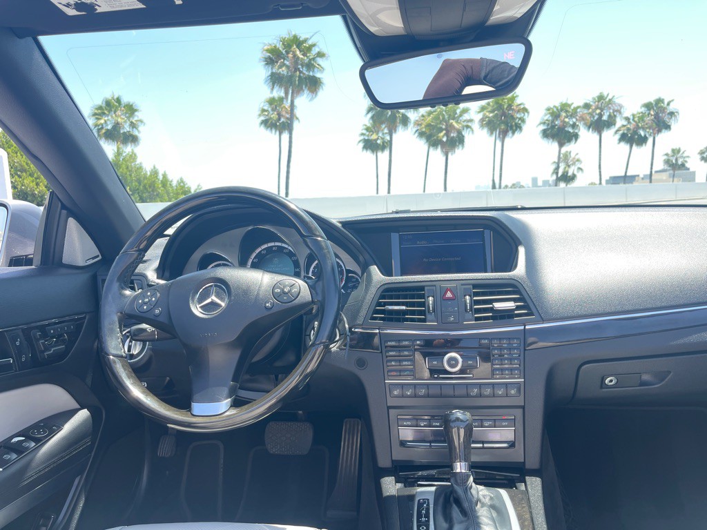 2011 Mercedes-Benz E-Class Image 109