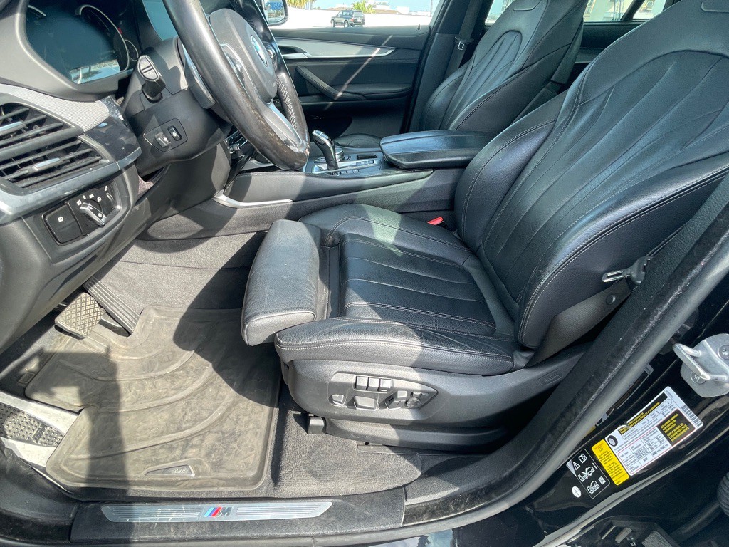 2019 BMW X6 Image 48
