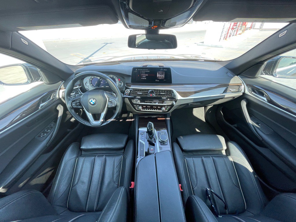 2017 BMW 5 Series Image 5