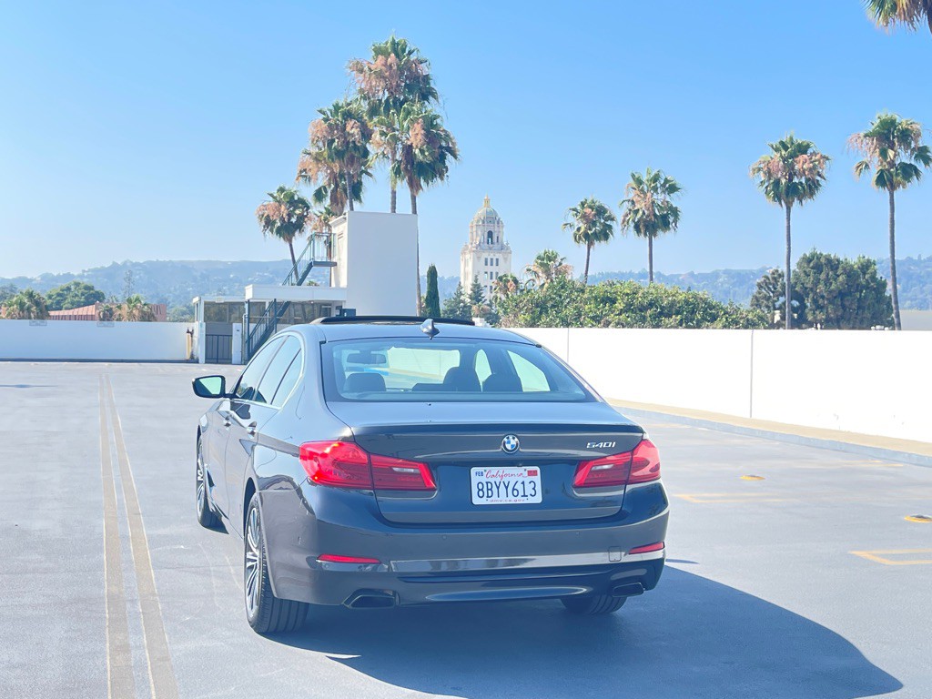 2017 BMW 5 Series Image 12