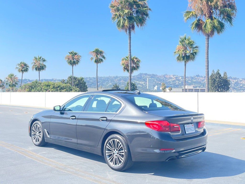 2017 BMW 5 Series Image 16